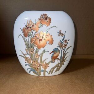 Vintage Japanese Porcelain Vase Floral Bird Made In Japan 7 Inches